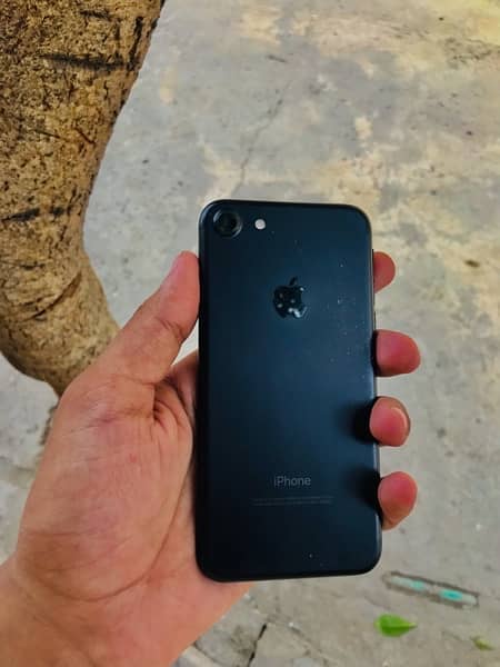Iphone 7 pta approved 32 gb get black 0