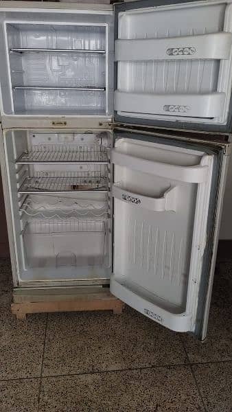 fridge for sell 0