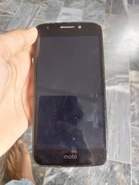 Moto E4 0