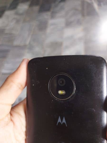 Moto E4 2