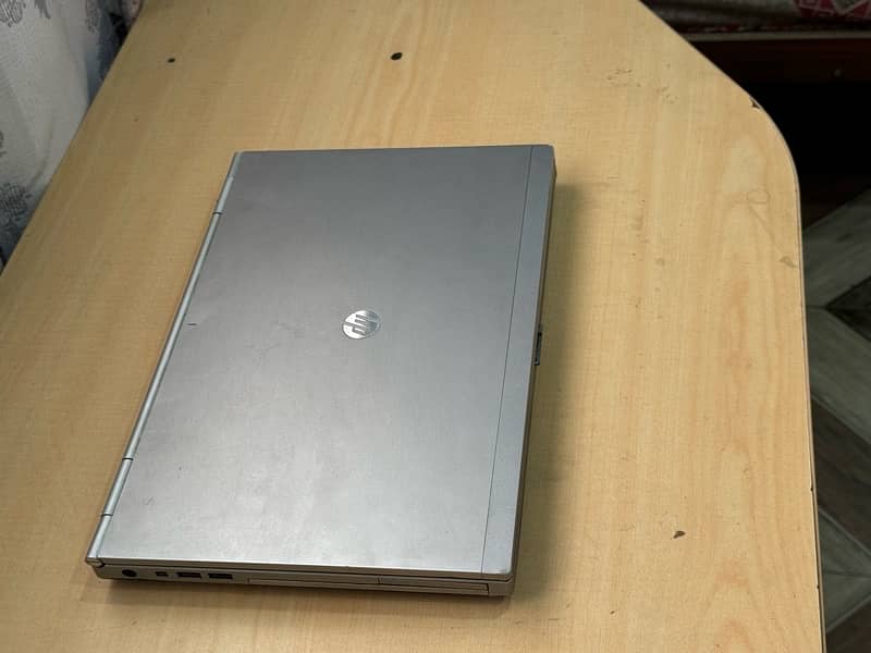 Core i7,8gb ram,Hp Elitebook 8470p laptop 6