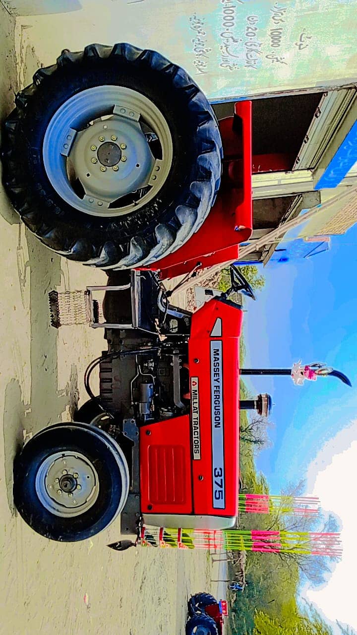 Tractor Massey Ferguson 375 Model 2012 3