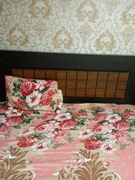 double bed two side table condition 10 by 10 dressing tabler 1