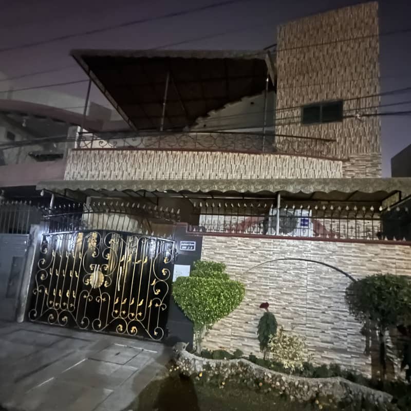 5 Marla Owner Build House Available For Sale In Johar Town 0