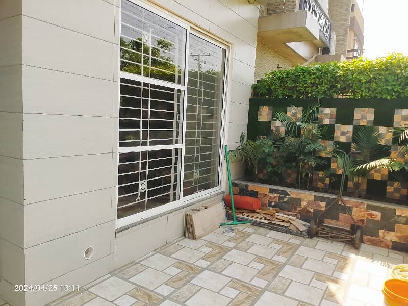 New HOUSE For Sale In Johar Town Near Emporium Mall 1