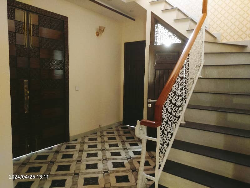 New HOUSE For Sale In Johar Town Near Emporium Mall 5