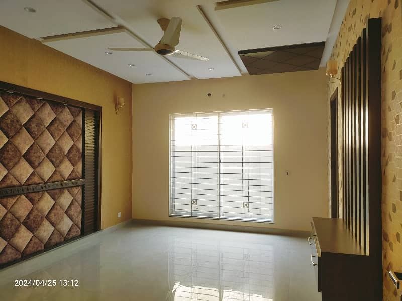 New HOUSE For Sale In Johar Town Near Emporium Mall 12