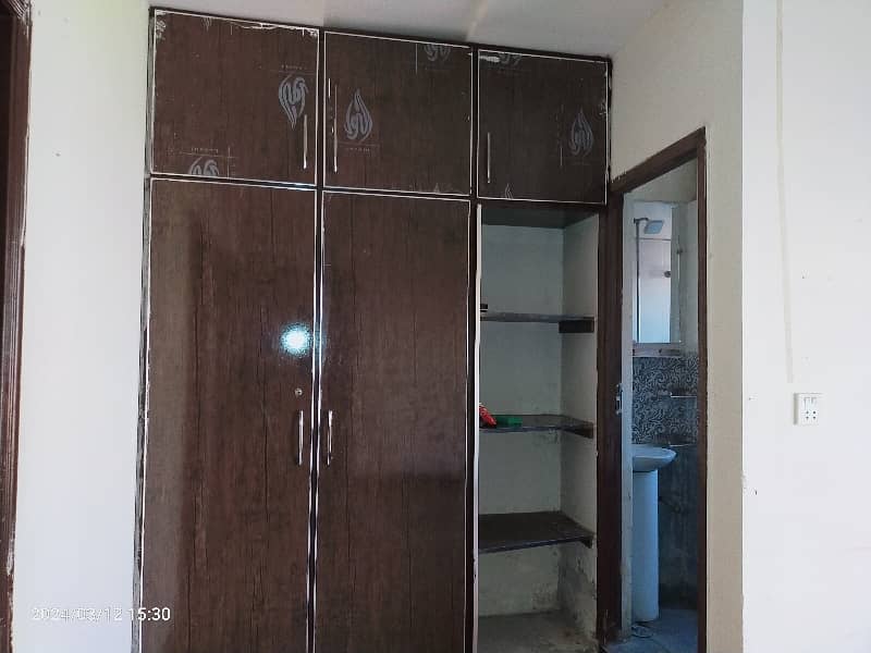 Flat For Rent In Johar Town 6