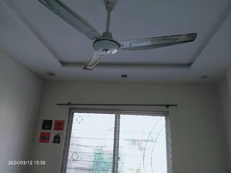 Flat For Rent In Johar Town 10