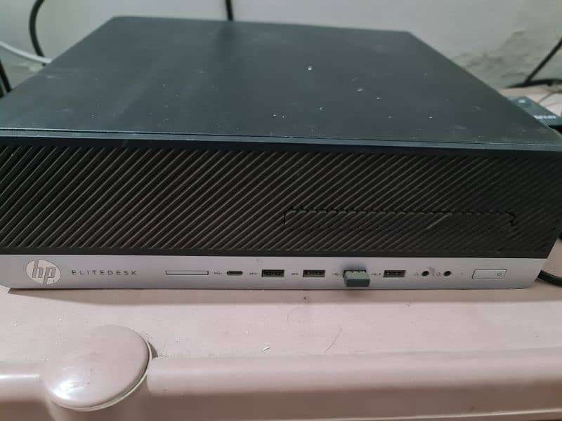 hp elitedesk 800 g3 sff 0