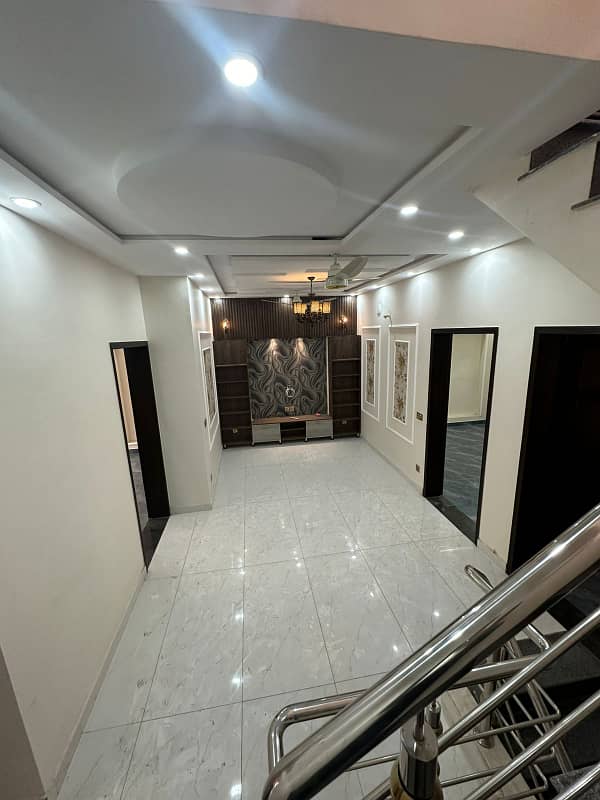 5 Marla Brand New very luxury house available for sale near Masjid at very prime location of Dream Avenue Raiwind Road Lahore 16