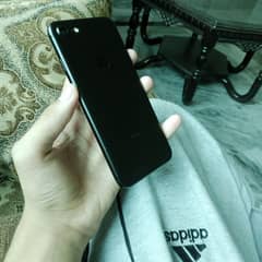 iphone 7 for sale neat and clean phone. Urgent sale