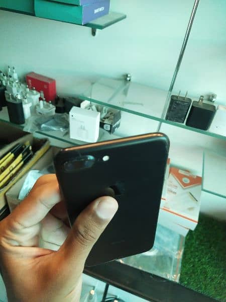 iphone 7 Plus with Box PTA approved Call&whatsap(0313.0507279) 3