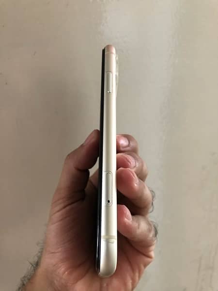 IPHONE 11 F/U NON PTA 64GB 3