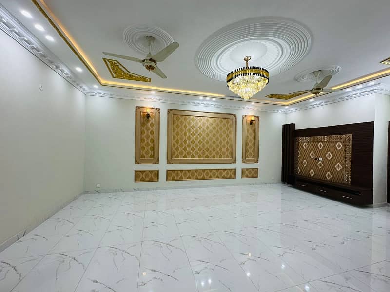 Upper Portion For rent Is Readily Available In Prime Location Of Marghzar Officers Colony 4