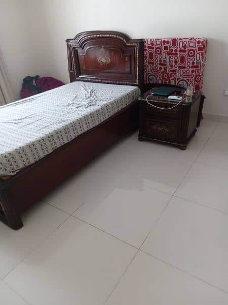 2 single beds 1