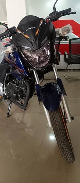 Honda CB 150F blue edition 2