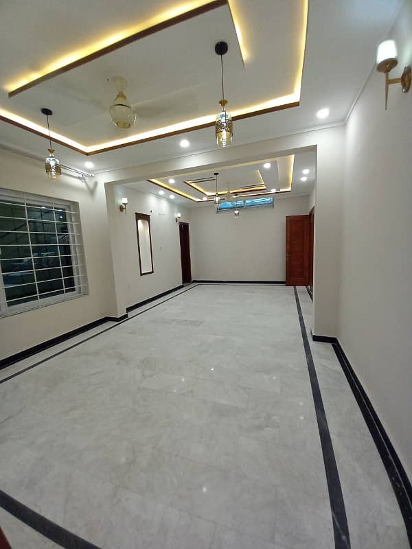 1 Kanal Basement Available For Rent in E/11 8