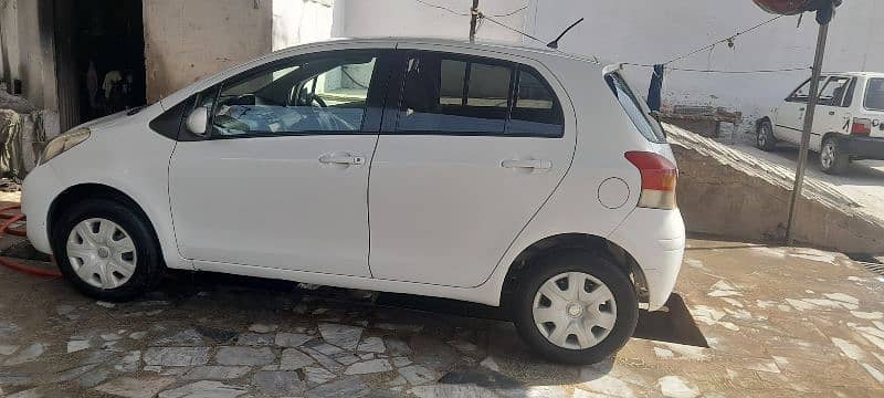 Toyota Vitz 2007 1