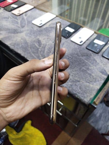 iPhone XS 256GB PTA proved 1