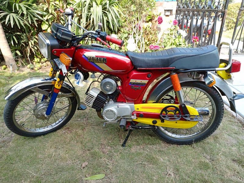 Yamaha YB100 0