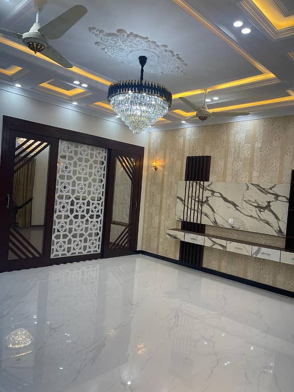 10 Marla Brand New Luxury House available for Sale in Hussain Block Bahria Town Lahore 16