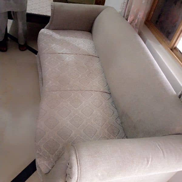 good  condition 7 seater sofa set 2