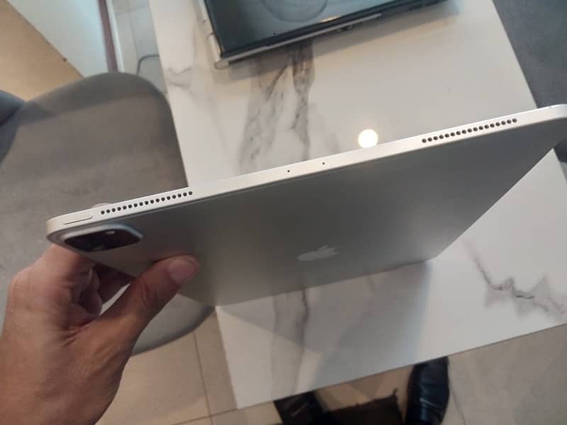 IPad Pro 12.9inch 256GB 4rth Generation 3