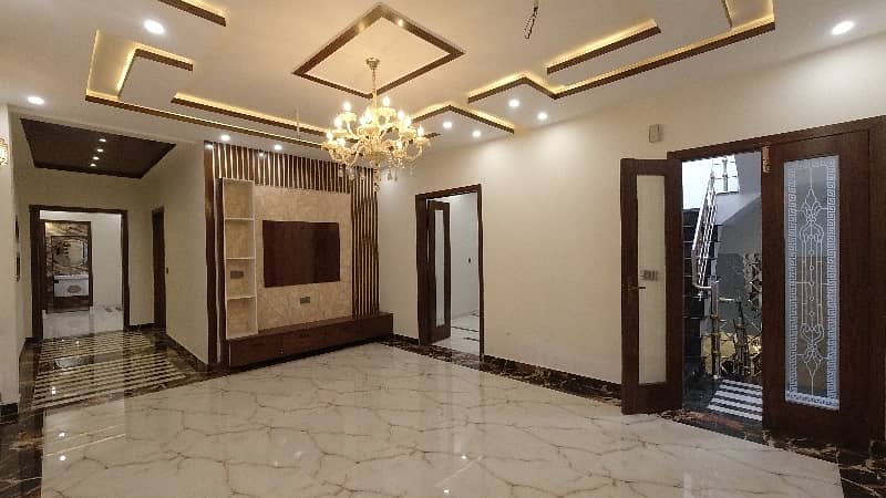 Prime Location House For Sale Situated In LDA Avenue 19