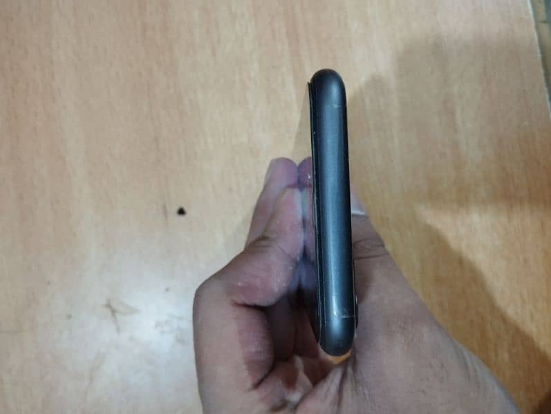 Iphone 11 64 Gb non pta 3