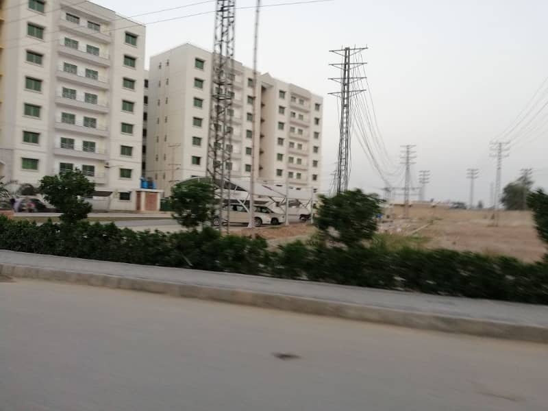 Askari 11, Sector B, 10 Marla, 3 Bed, 6th Floor, Luxury Apartment For Rent. 1