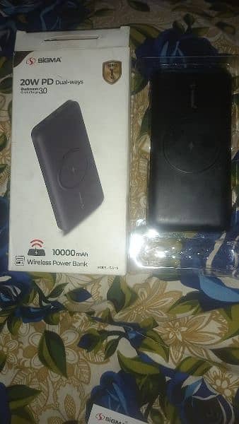 10000 MAH wireless power bank just box open 5000rs 2