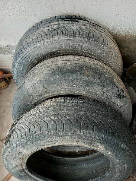 Vitz car tyres 1
