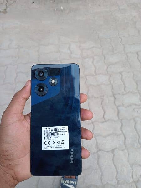 Infinix Hot30.8+8/128 4