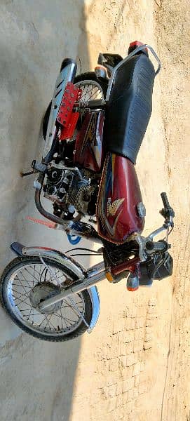Honda motorcycle 125 3