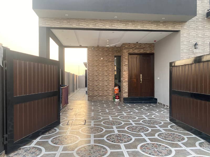 10 Marla Brand New House with Basement Available |For Sale in DHA7 Lahore 13