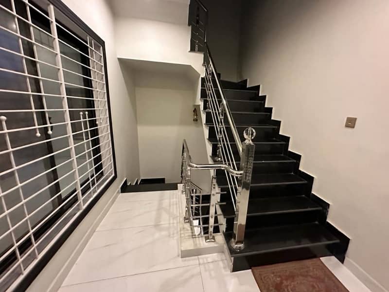DC Colony Kanal Upper Portion For Rent 6