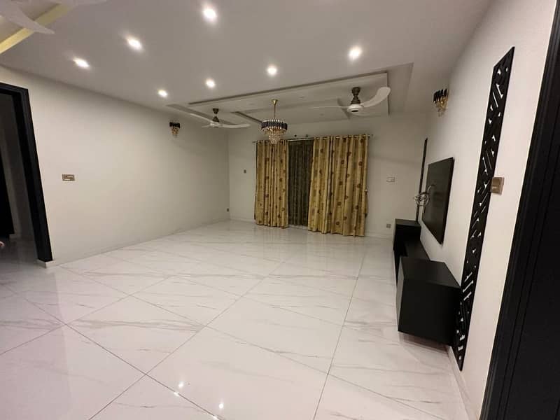 DC Colony Kanal Upper Portion For Rent 13