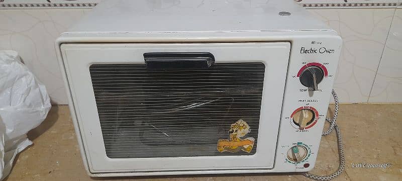 electric oven 0