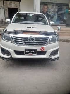 Toyota Hilux 2012 0