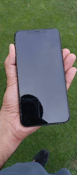 Iphone 11 pro max pta approved 5