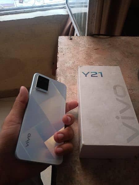 VIVO Y21 2