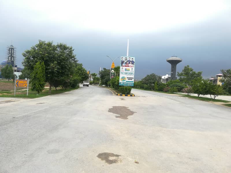 6 Marla Corner Plot For Sale In Sher Zaman Block, SA Gardens Phase 2 Lahore 8