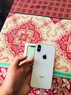 iPhone x 256gb with box cable