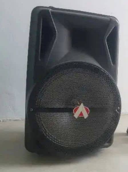 MH40 Speaker 5