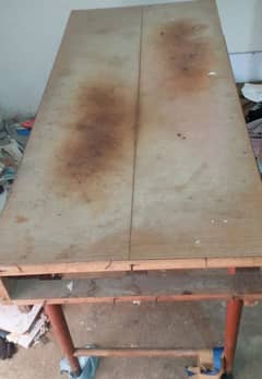 tailor cutting table