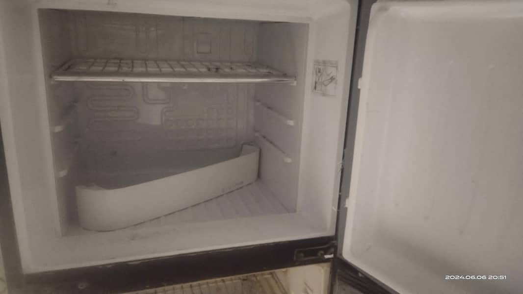 Refrigerators Orient 01 year  Used 0