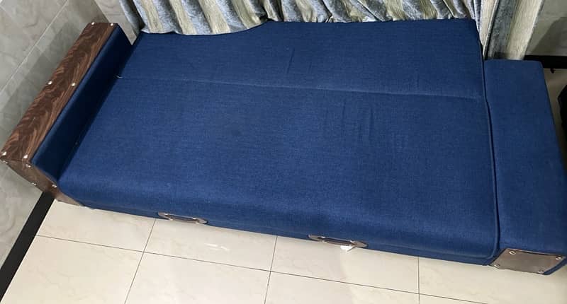 sofa combed available for sell 1