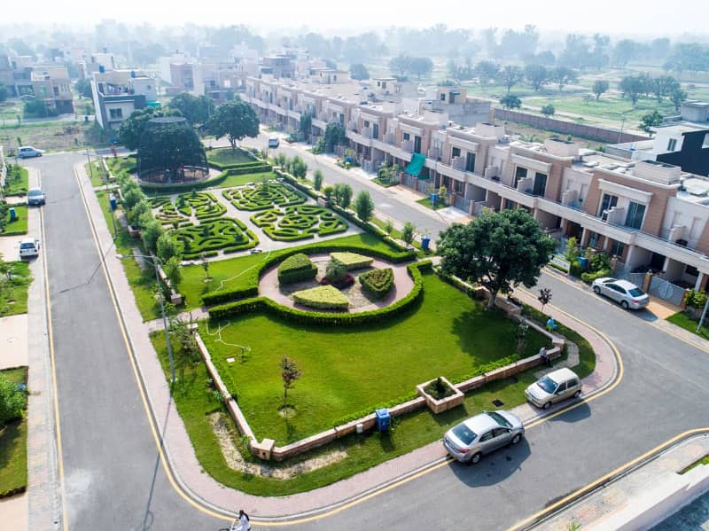 6 Marla Plot For Sale Facing Park In Phase 1 
Dream Gardens
 Lahore 5
