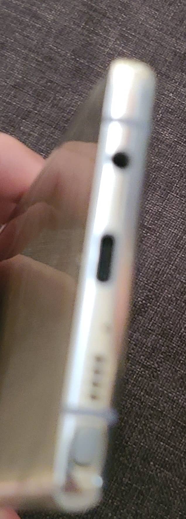 Samsung Note 8 Gold Colour screen Glass broken 5